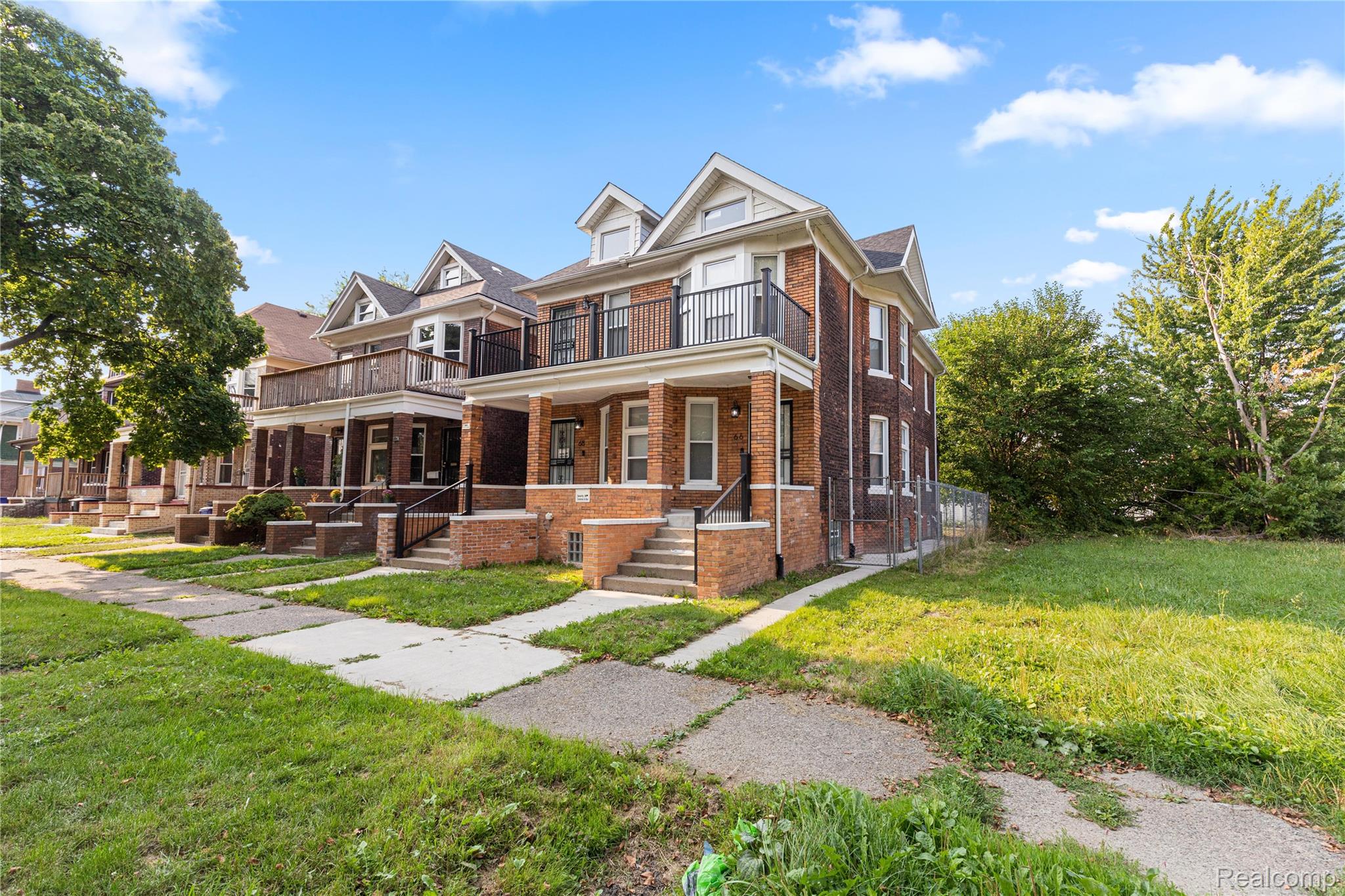 Detroit City, Michigan 48202, United States, 3 Bedrooms Bedrooms, ,1 BathroomBathrooms,Residential,Active,165668