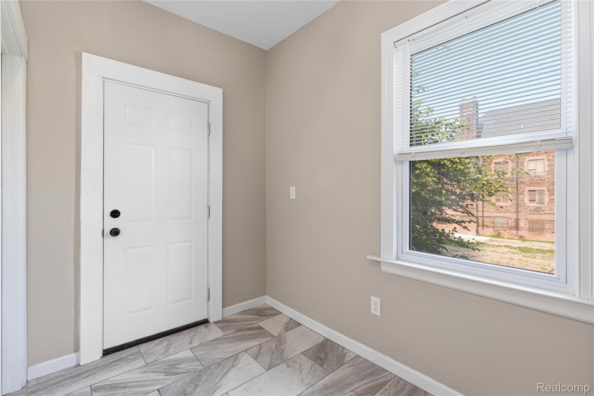 Detroit City, Michigan 48202, United States, 3 Bedrooms Bedrooms, ,1 BathroomBathrooms,Residential,Active,165668