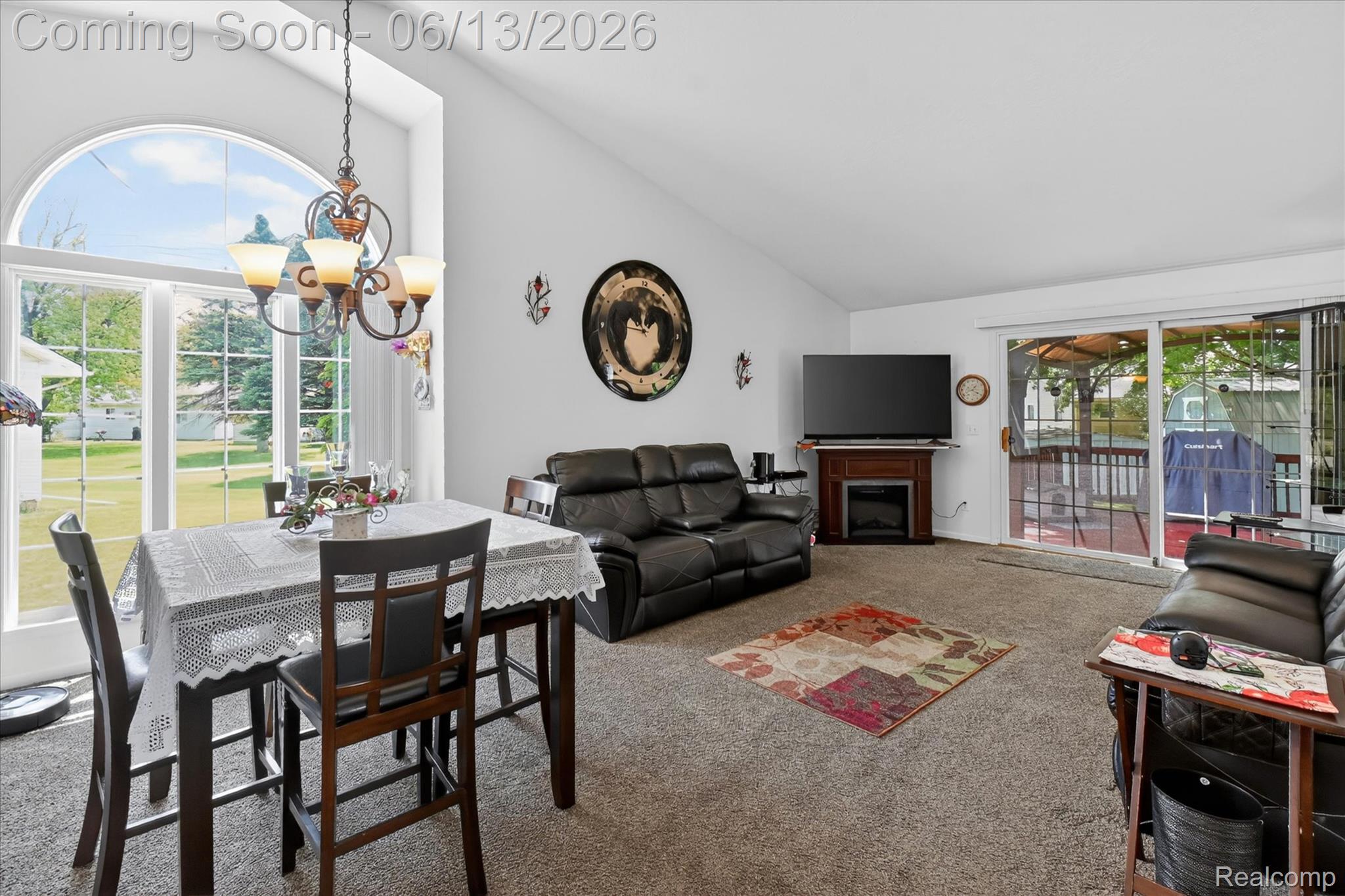6095 Foxwood Court