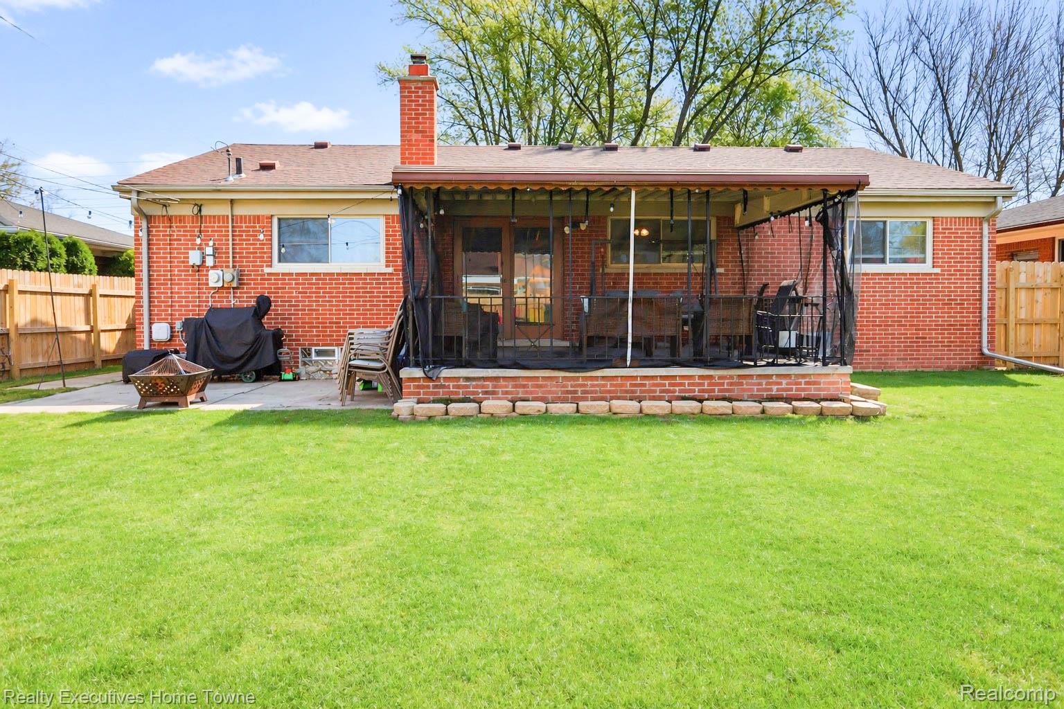 29847 Palomino Drive