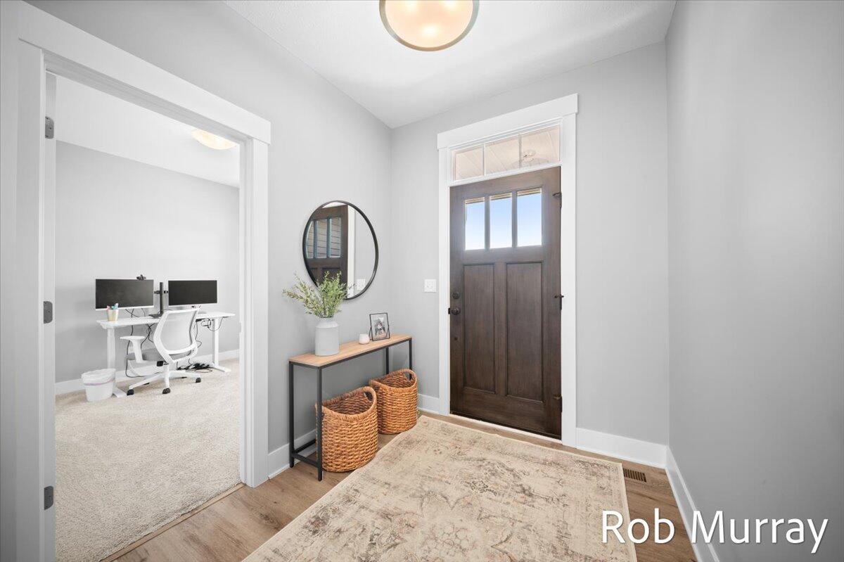 6734 Windsor Ridge Drive NE 6