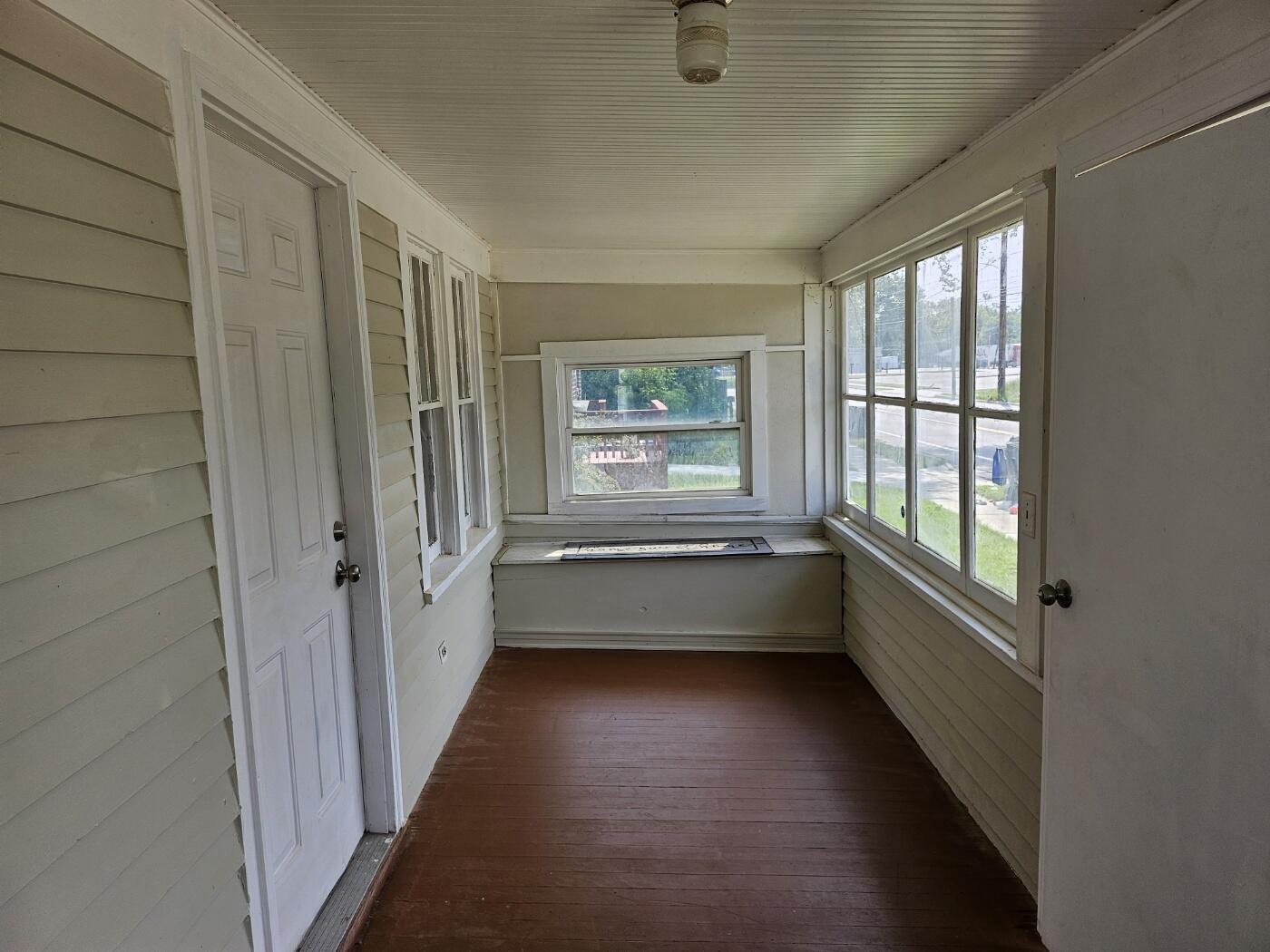 1102 W Atherton Road