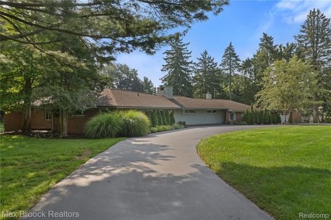 30500 Rosemond Drive Franklin Village MI 48025