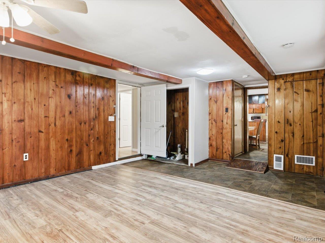 Fort Gratiot Charter Township, Michigan 48059, United States, ,Commercial,Active,241707