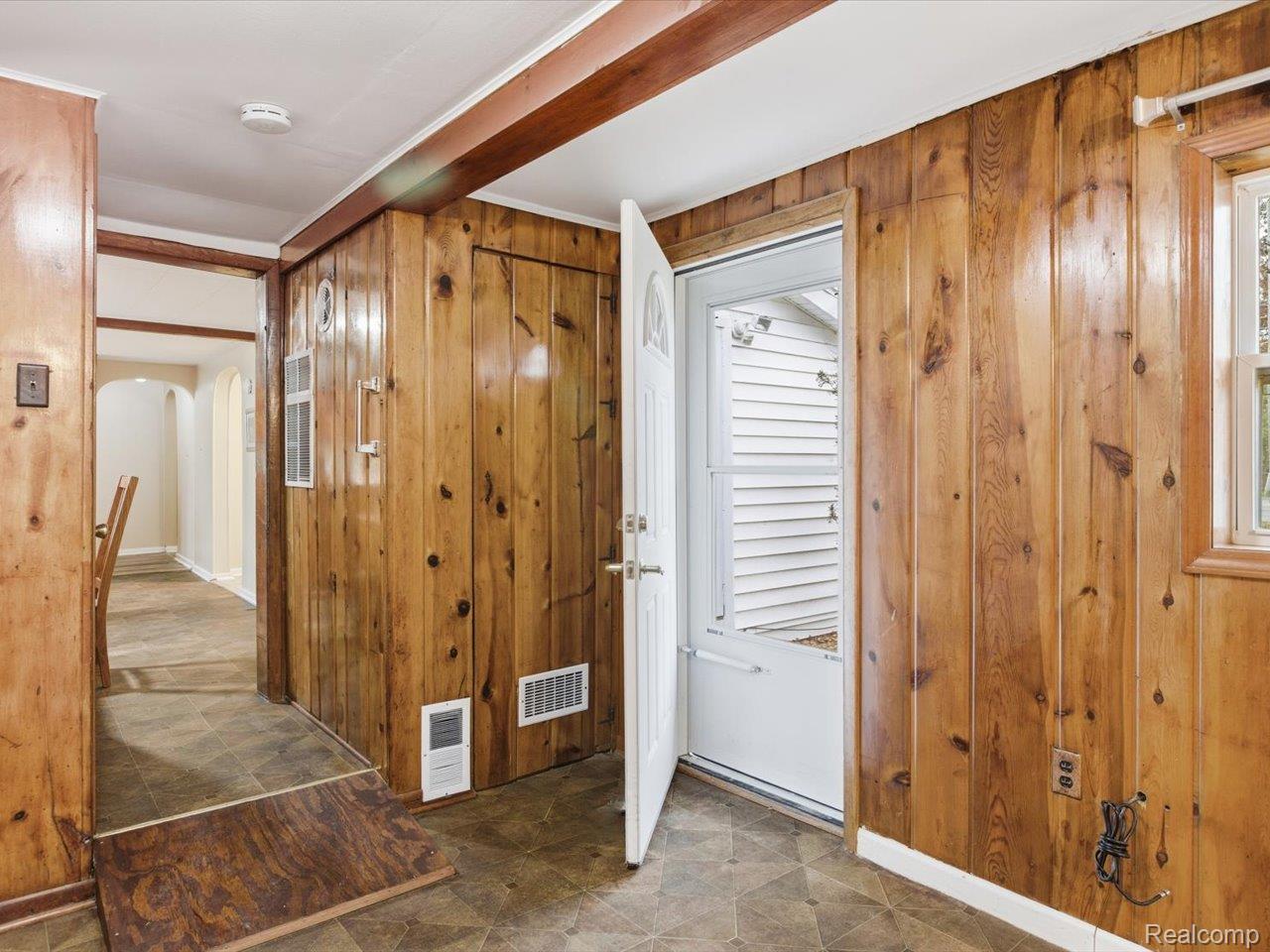 Fort Gratiot Charter Township, Michigan 48059, United States, ,Commercial,Active,241707