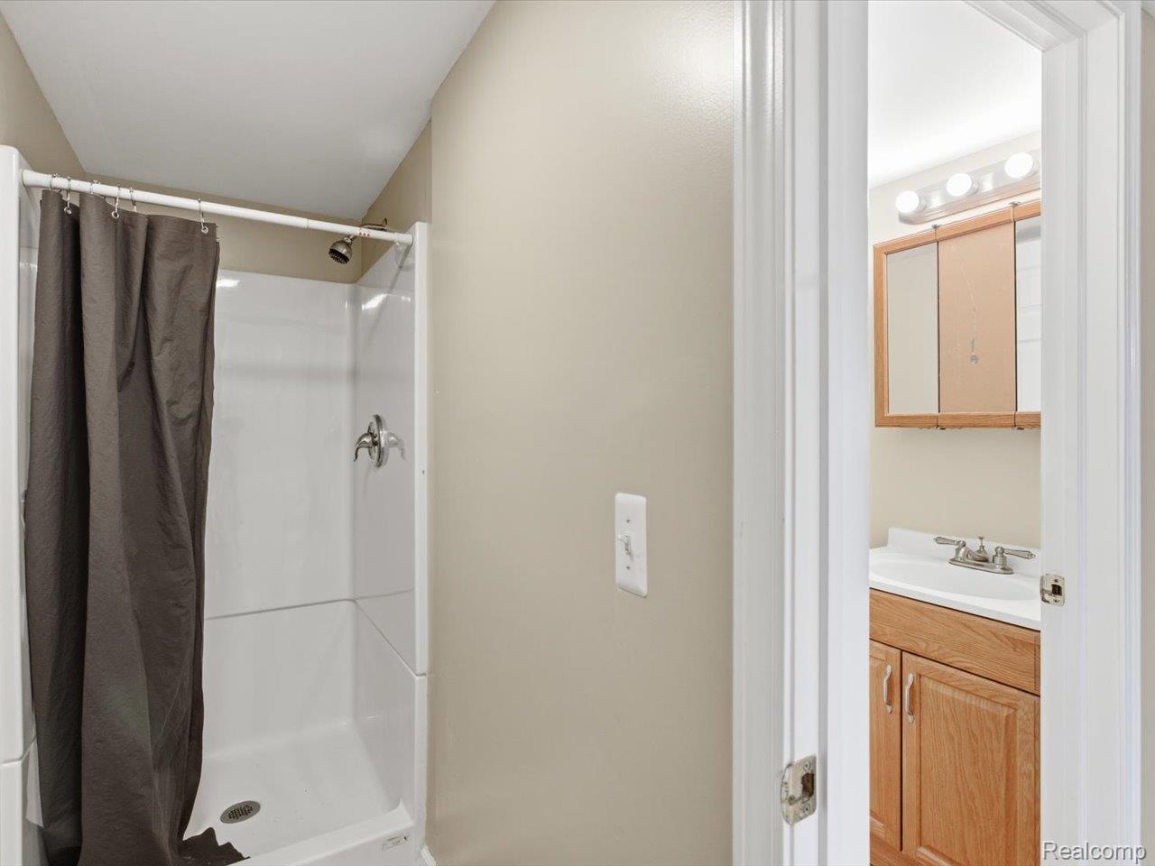 Fort Gratiot Charter Township, Michigan 48059, United States, ,Commercial,Active,241707