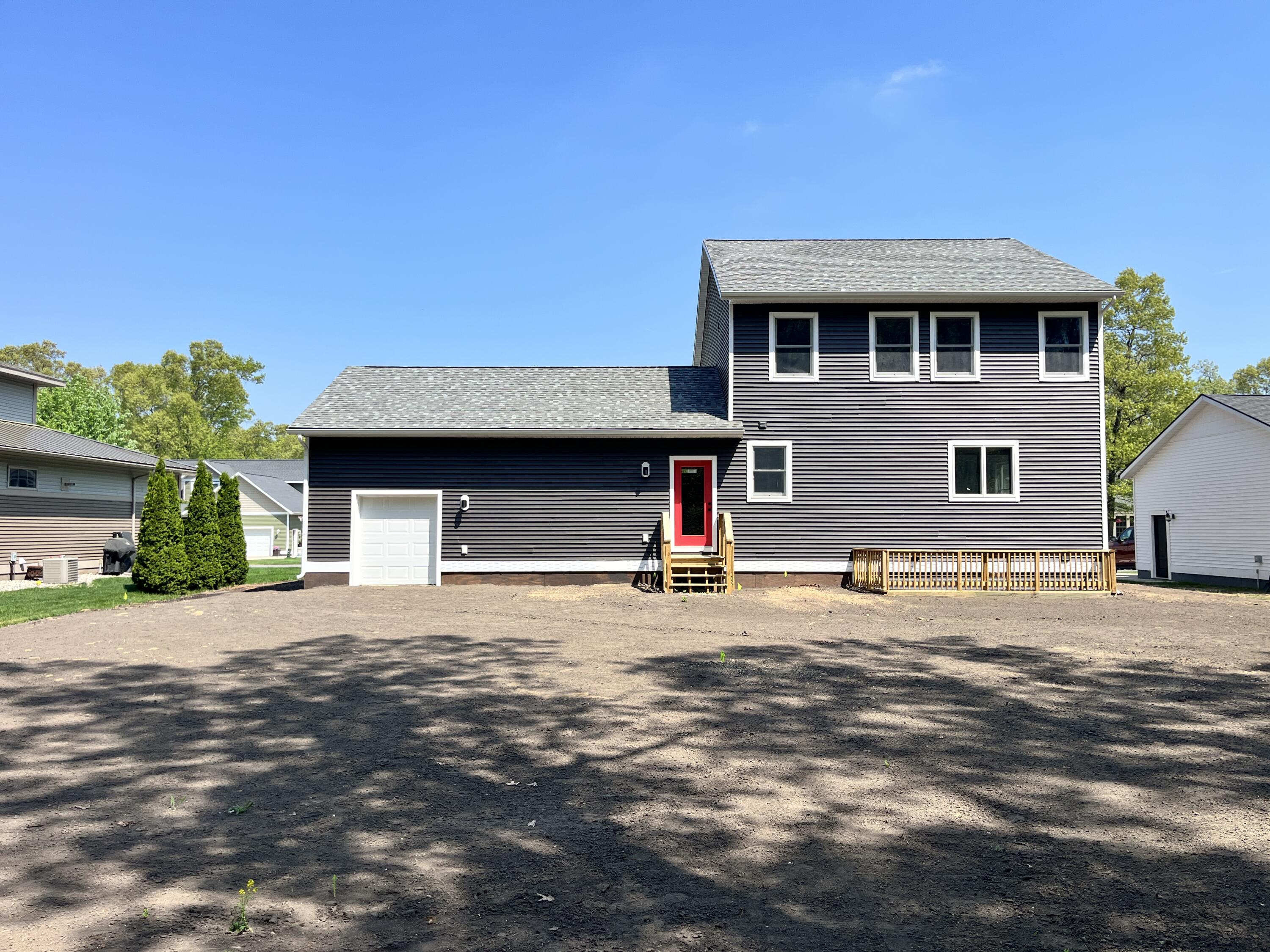2511 Chestnut Trail