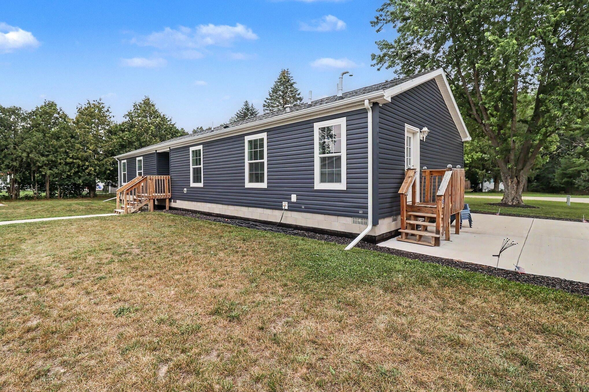 5957 E Ford Lake Dr. Drive