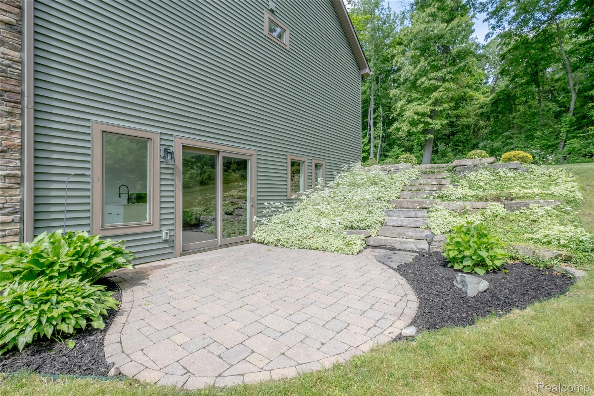 Tyrone Township, Michigan 48430, United States, 3 Bedrooms Bedrooms, ,3 BathroomsBathrooms,Residential,Active,149009