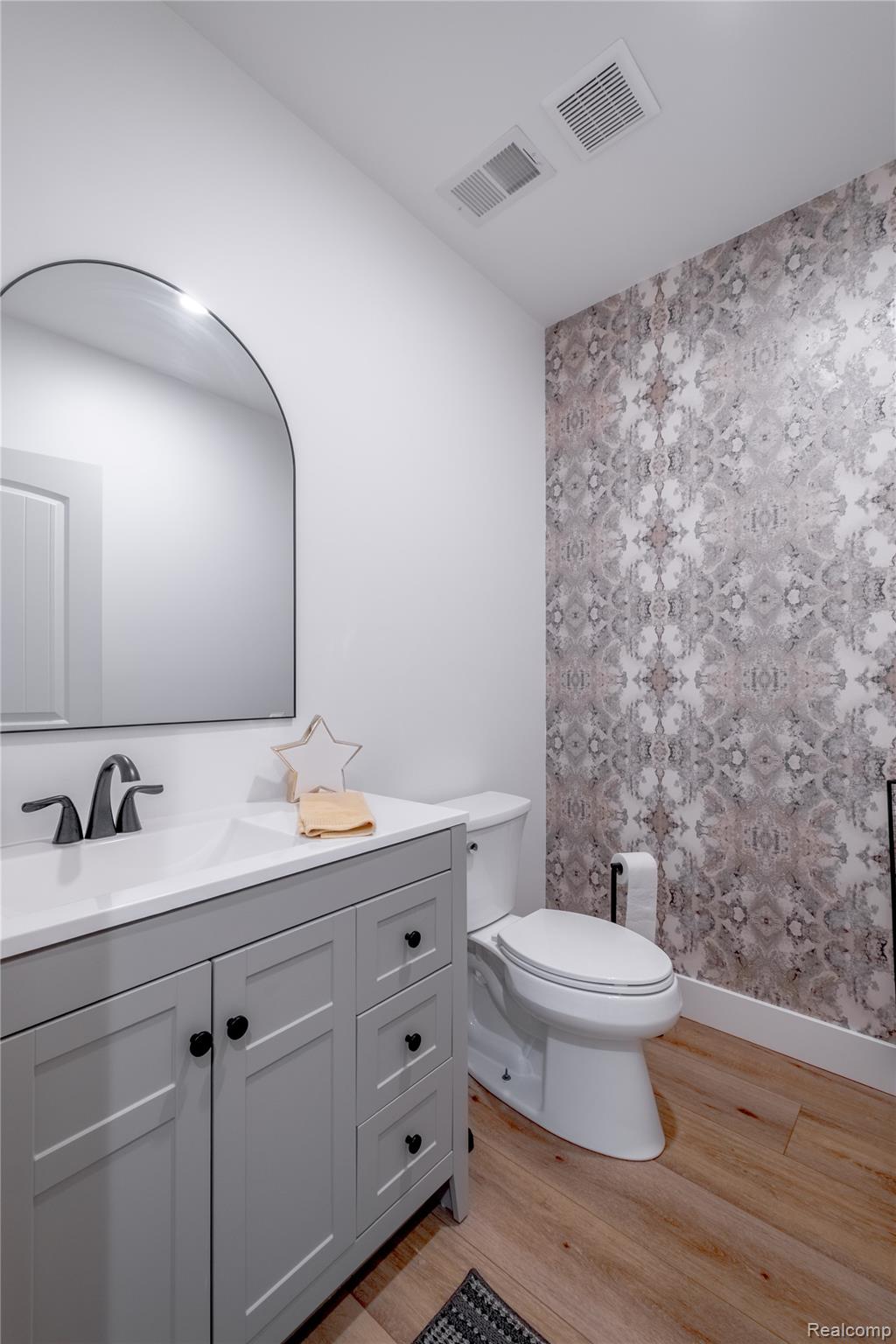 Tyrone Township, Michigan 48430, United States, 3 Bedrooms Bedrooms, ,3 BathroomsBathrooms,Residential,Active,149009