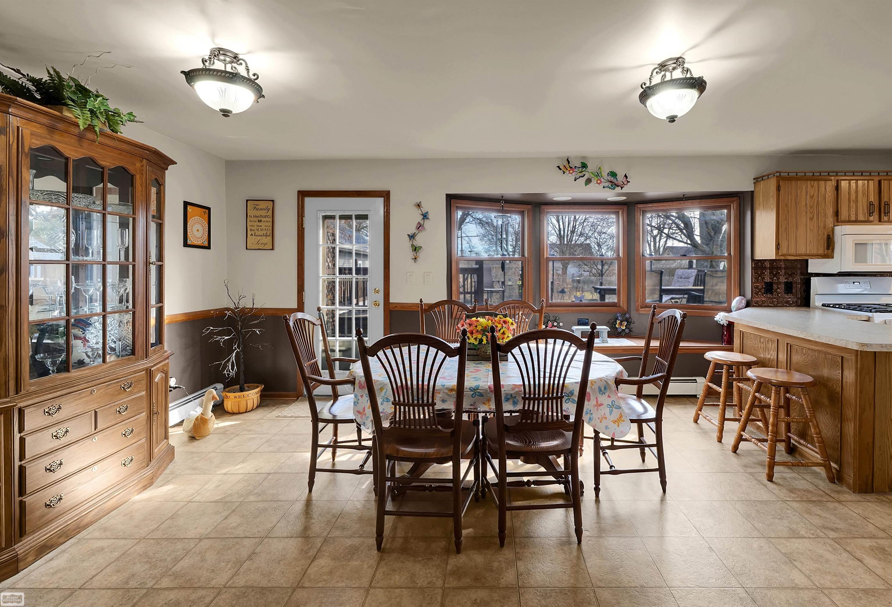 69350 N Forest Street