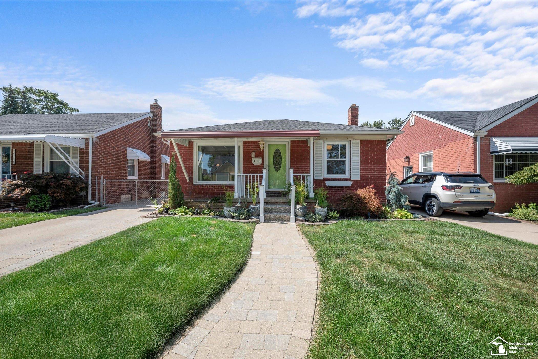 4164 Duplex Avenue
