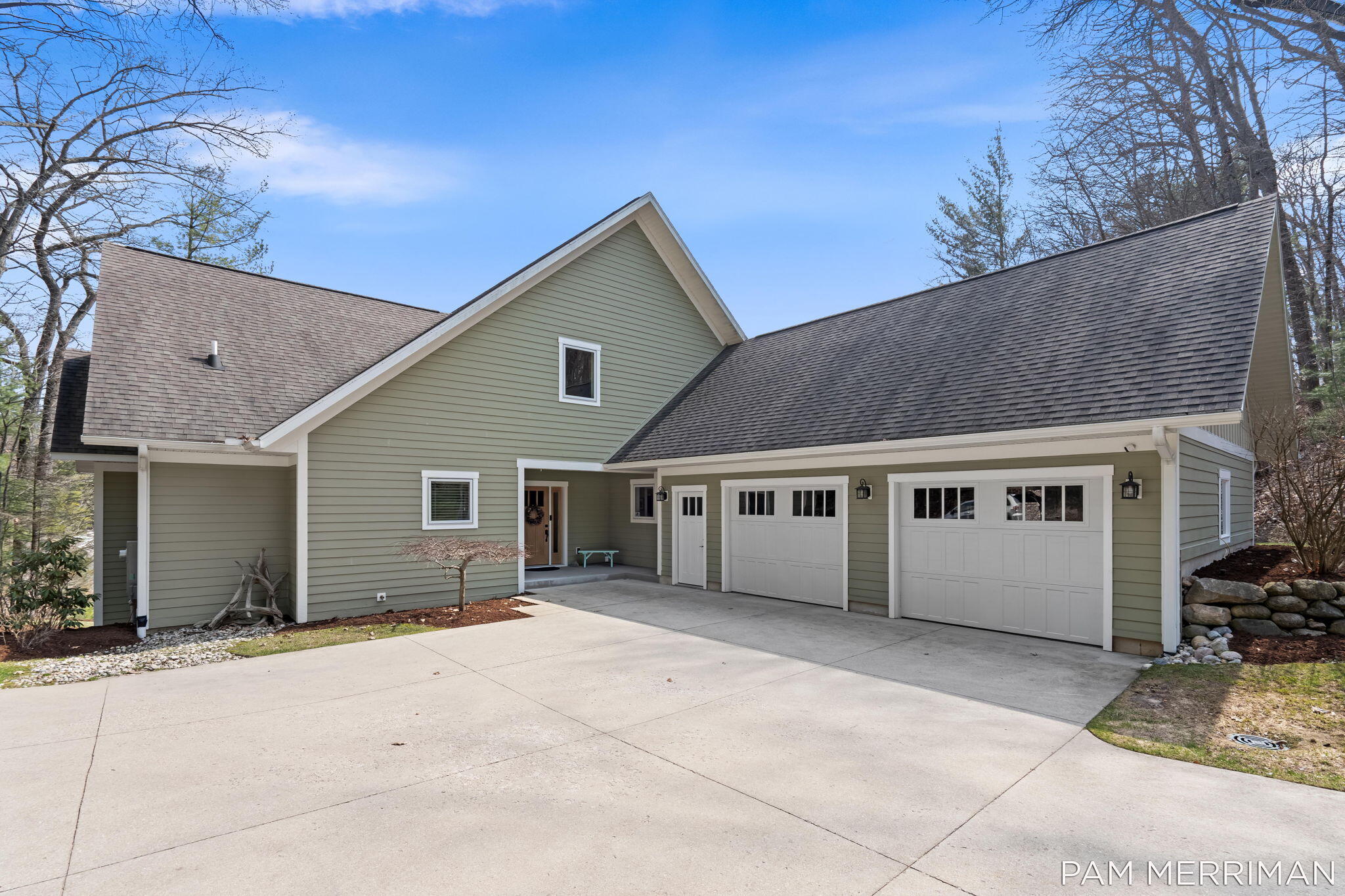 487 Sawyer Boulevard