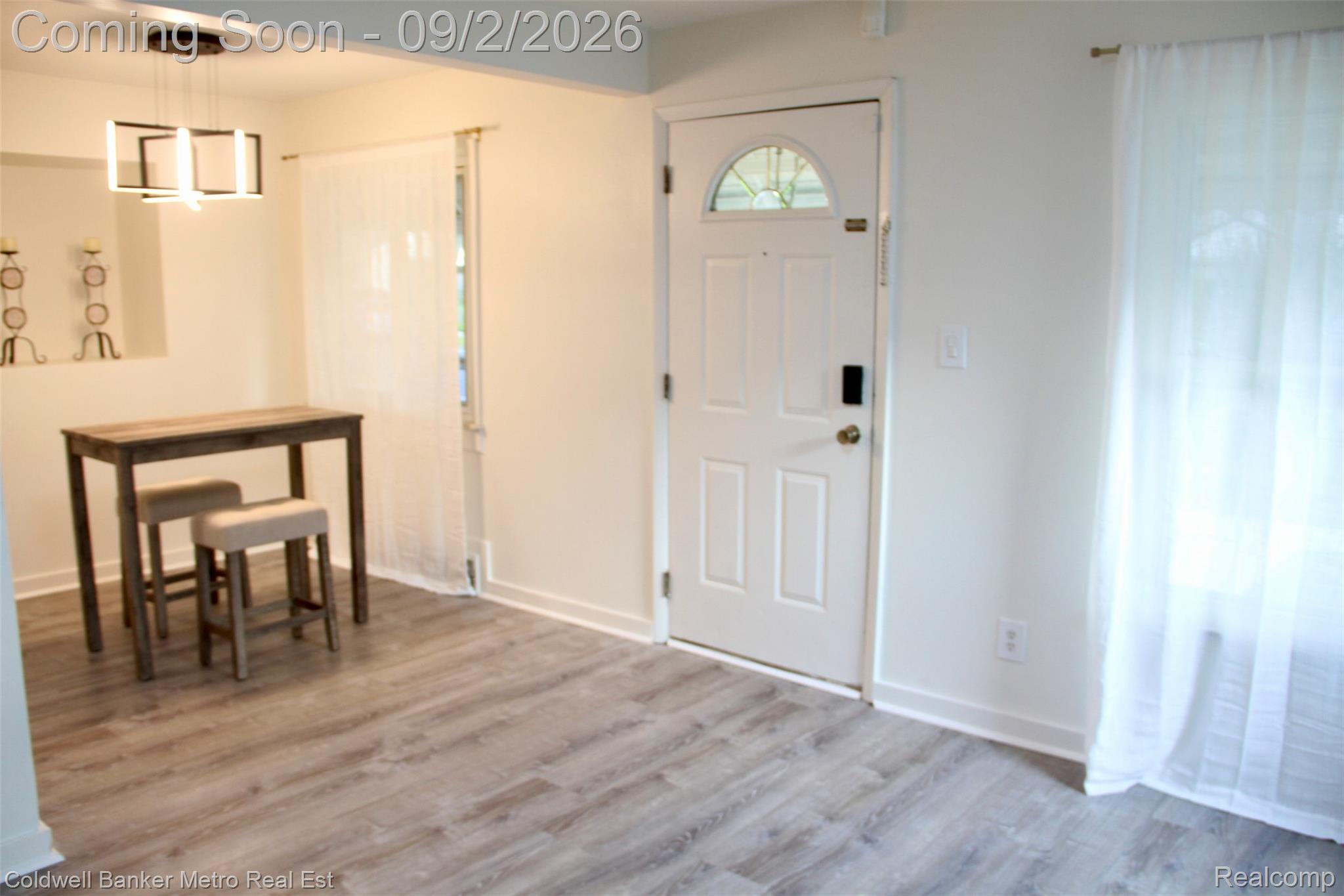 208 W Fairmount Avenue