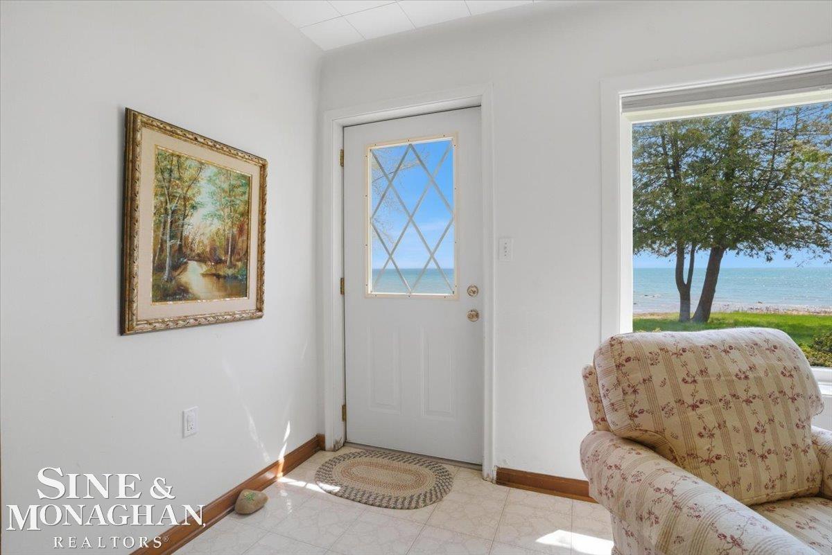 637 S Lakeshore Rd Road
