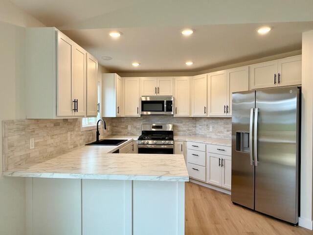 3221 Signal Point Drive
