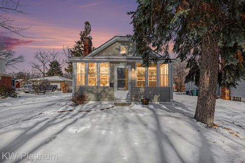 1019 E Windemere Avenue Royal Oak Charter Township MI 48073