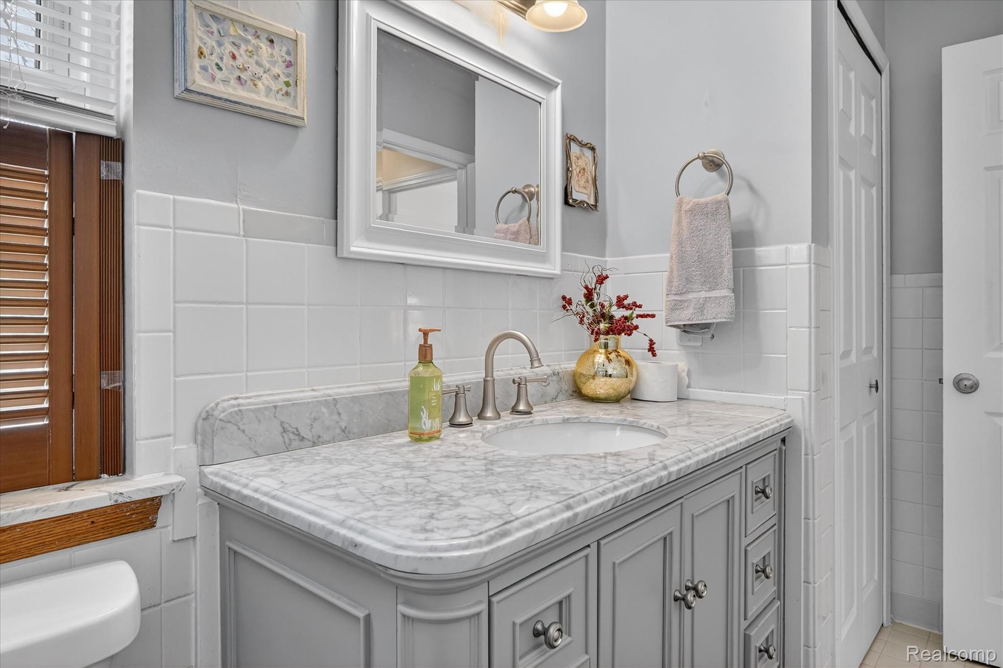 43674 Christopher Court