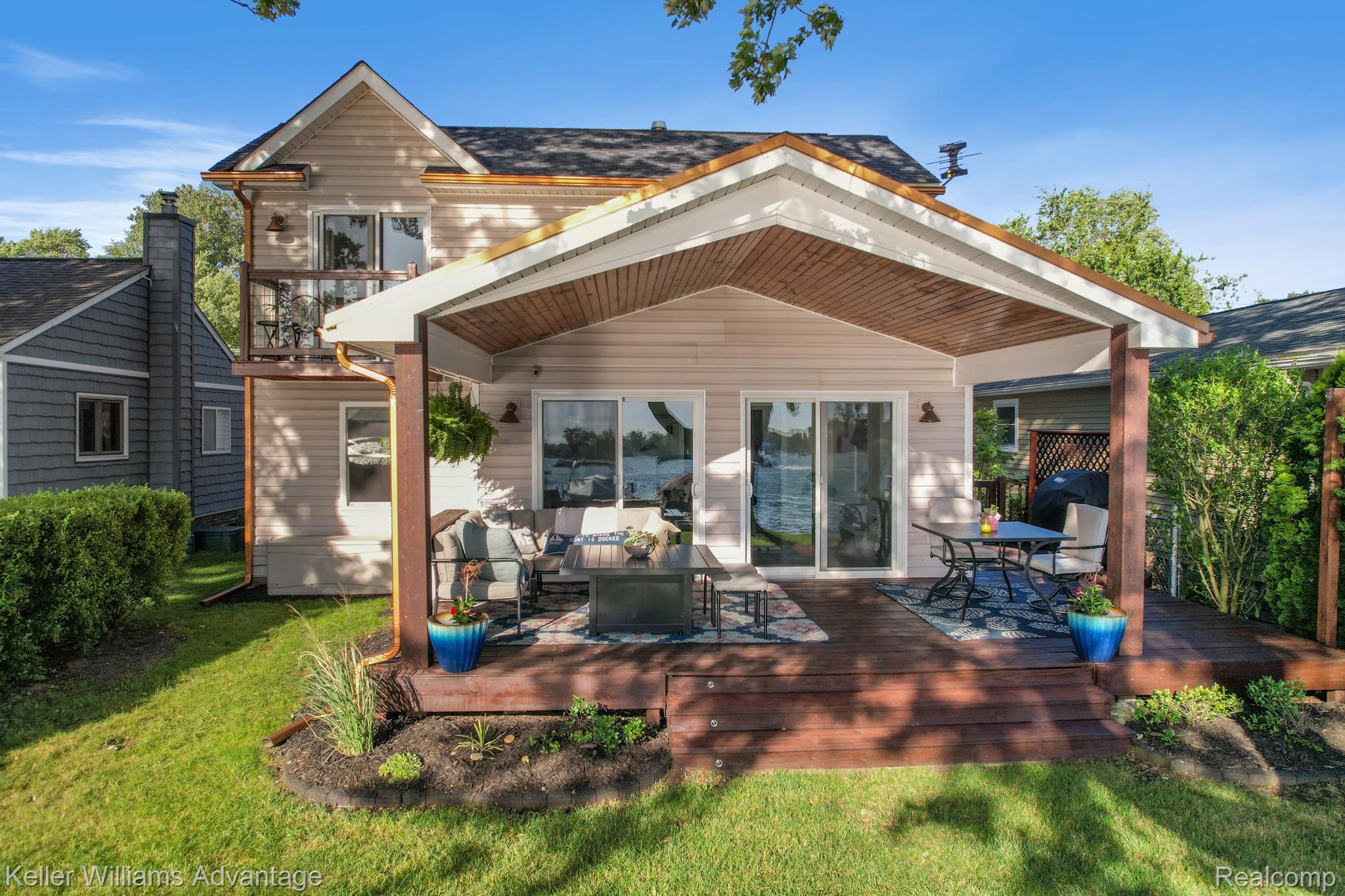4253 Hunters Drive