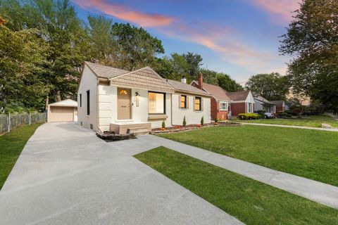 20611 Damman Street Harper Woods City MI 48225