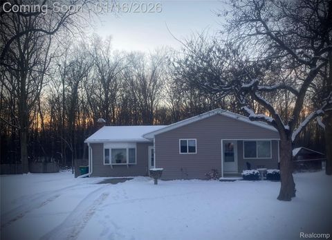 27972 Waltz Road Huron Charter Township MI 48164