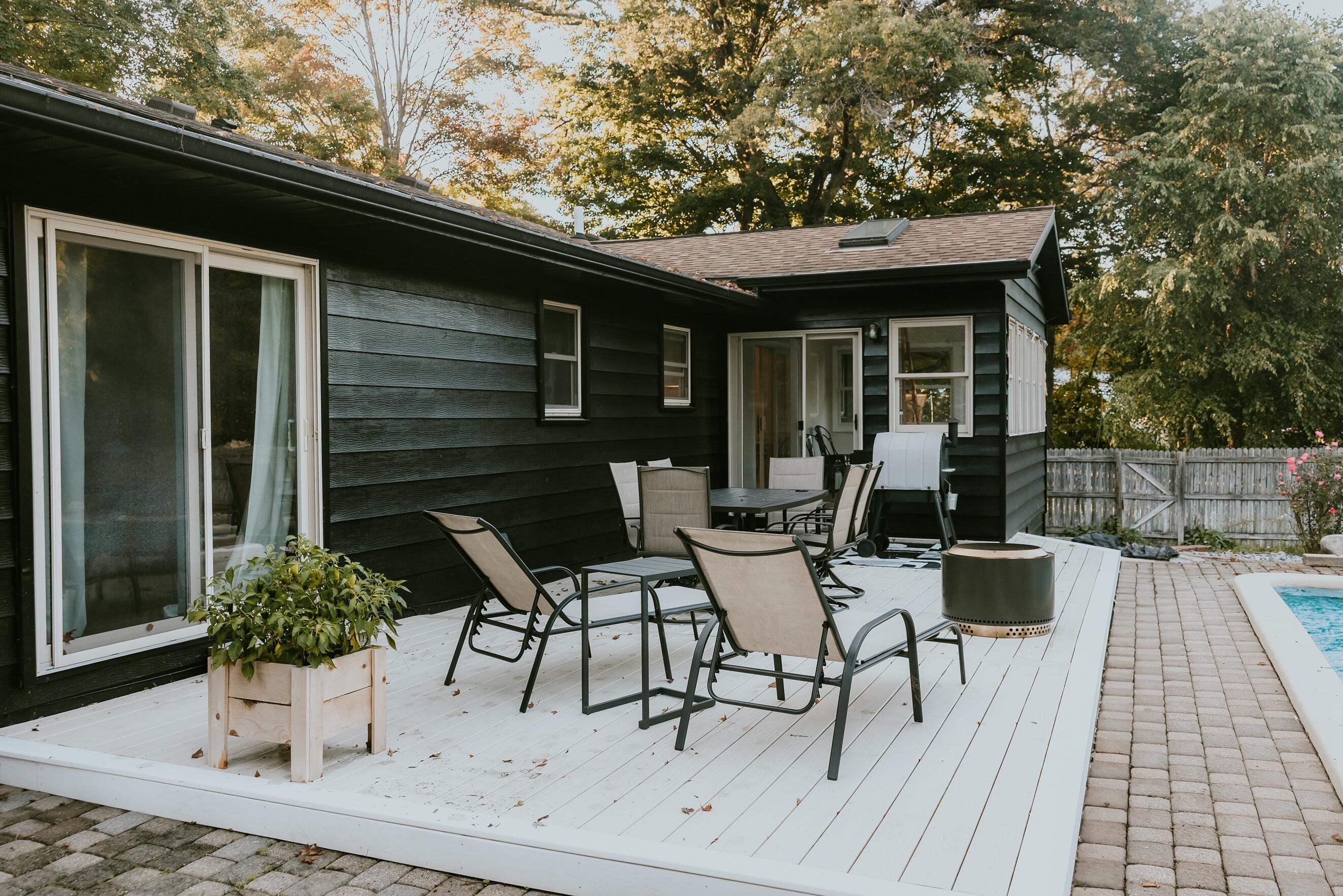 4117 Crestlane Drive