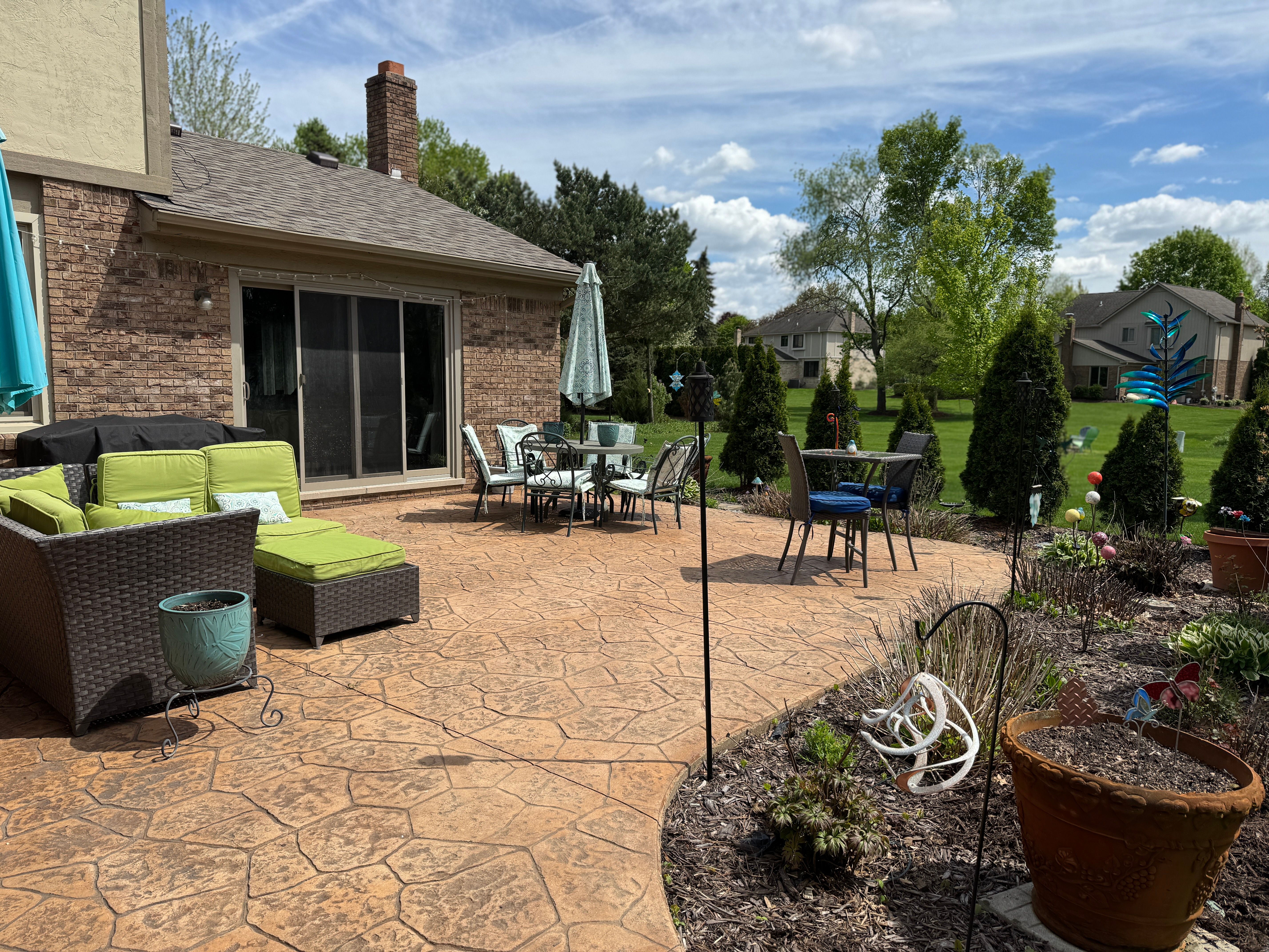 41315 CARRIAGE HILL Drive