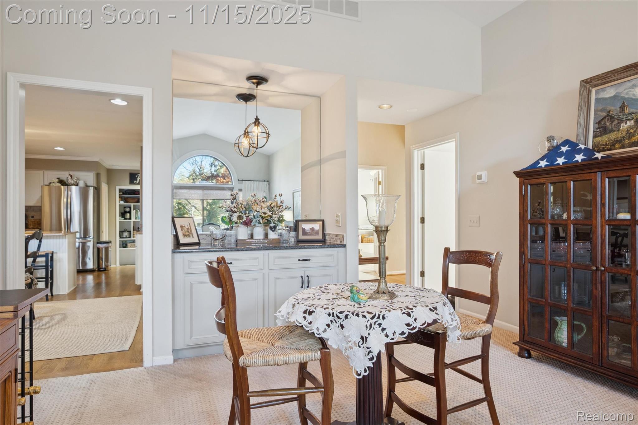 Bloomfield Hills, Michigan 48304, United States, 3 Bedrooms Bedrooms, ,3 BathroomsBathrooms,Residential,Coming Soon,242896