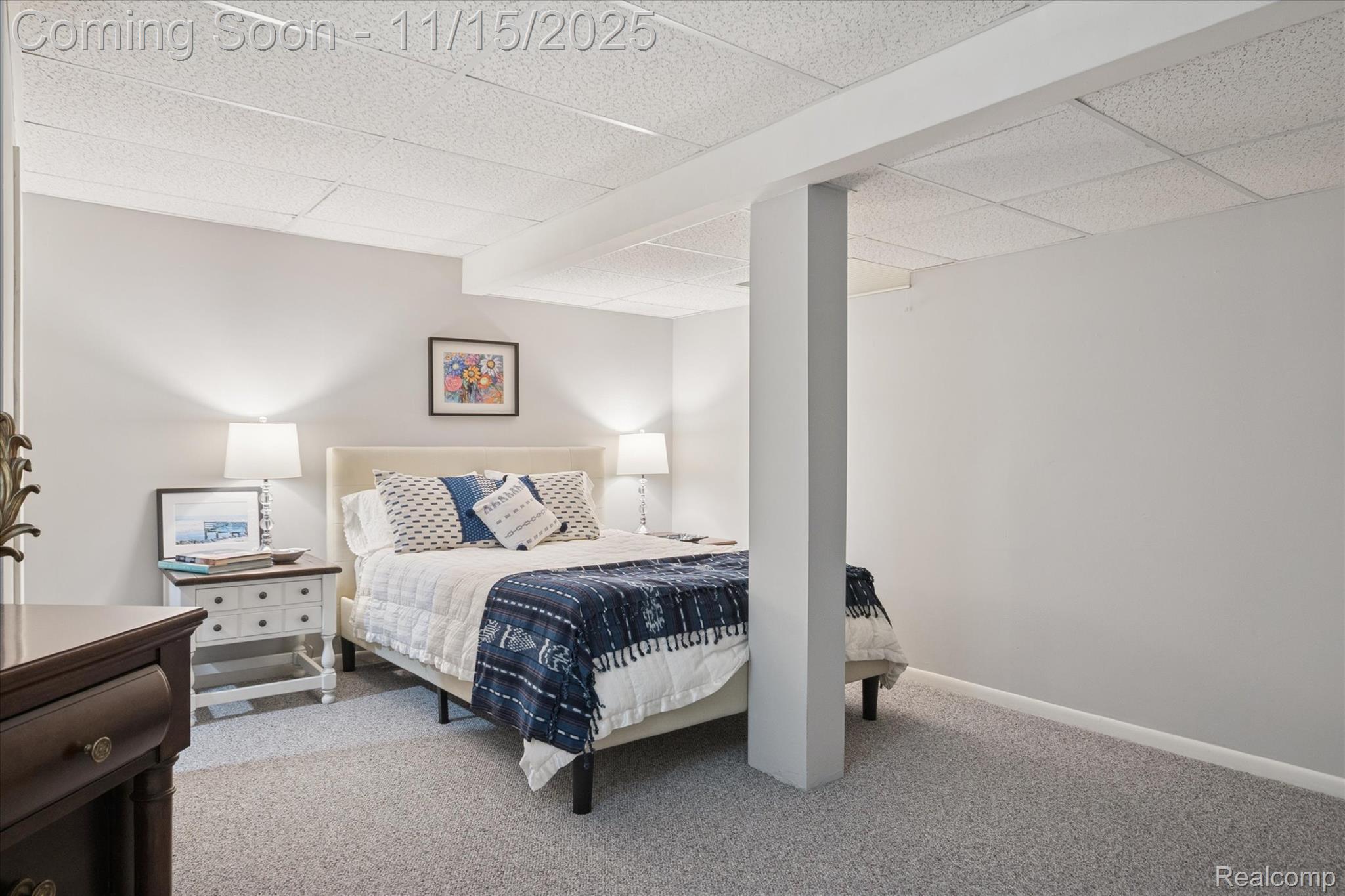 Bloomfield Hills, Michigan 48304, United States, 3 Bedrooms Bedrooms, ,3 BathroomsBathrooms,Residential,Coming Soon,242896