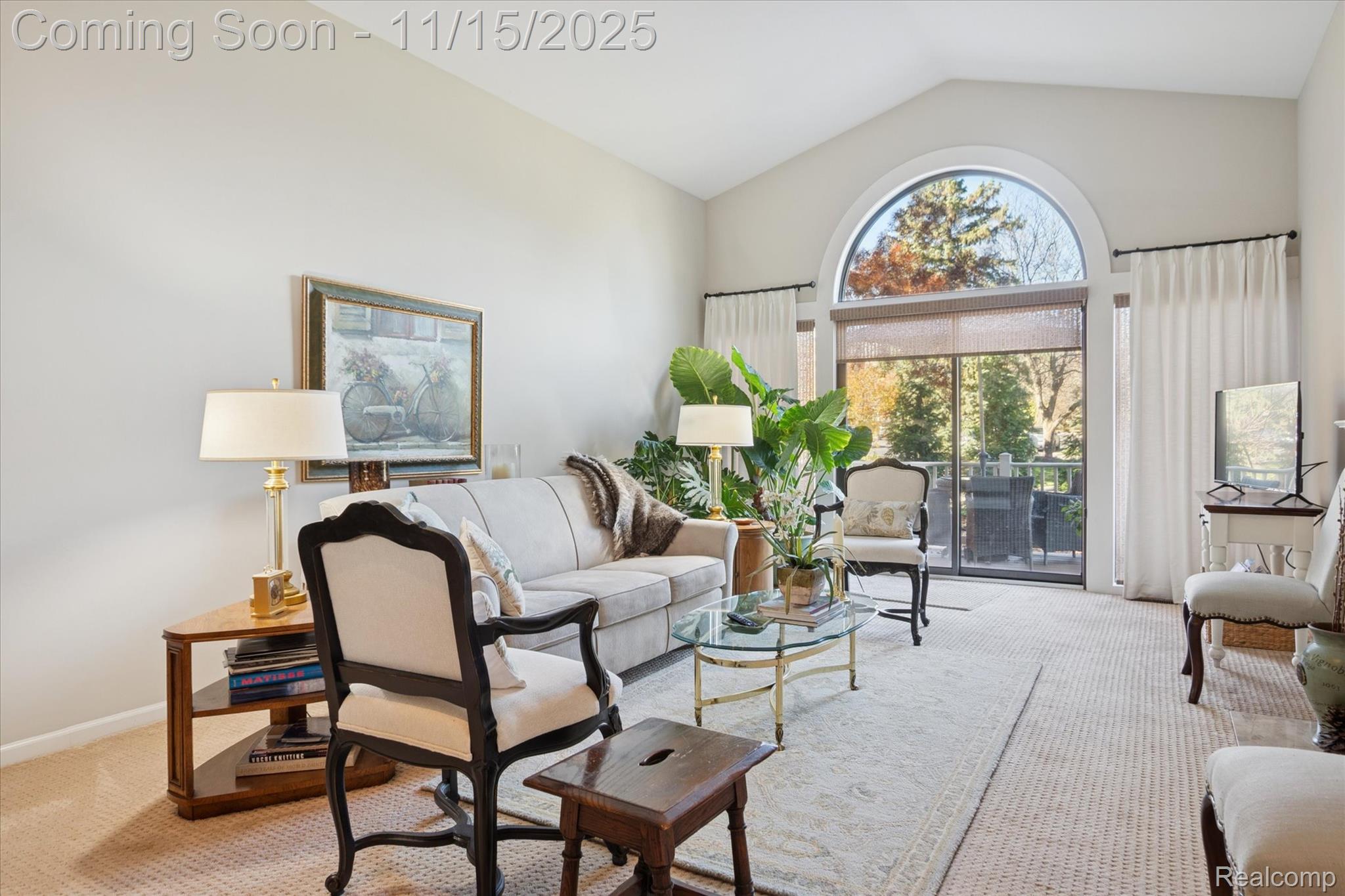 Bloomfield Hills, Michigan 48304, United States, 3 Bedrooms Bedrooms, ,3 BathroomsBathrooms,Residential,Coming Soon,242896