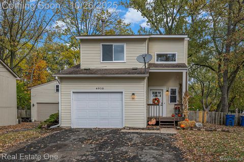 4910 Chipman Drive Waterford Charter Township MI 48327