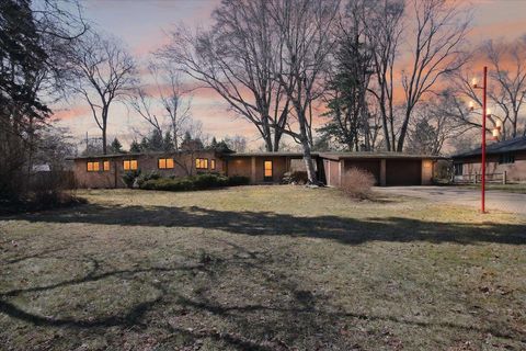 1307 Helen Street Midland City MI 48640