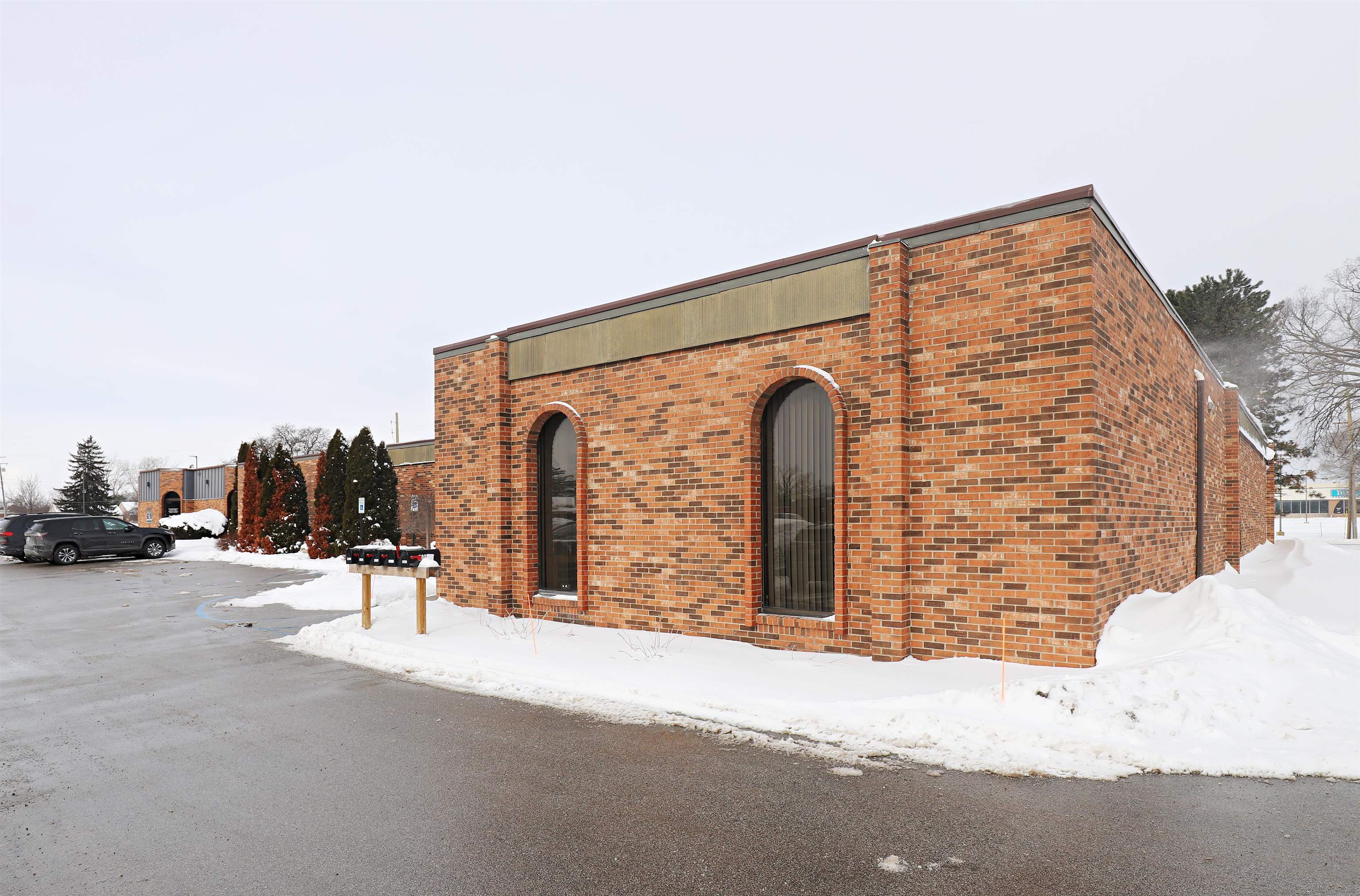 5083-5085 Miller Road