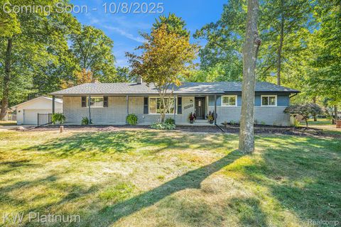 Photo of 58152 Carbine, Washington Township, MI 48094 (MLS # 20251043096)
