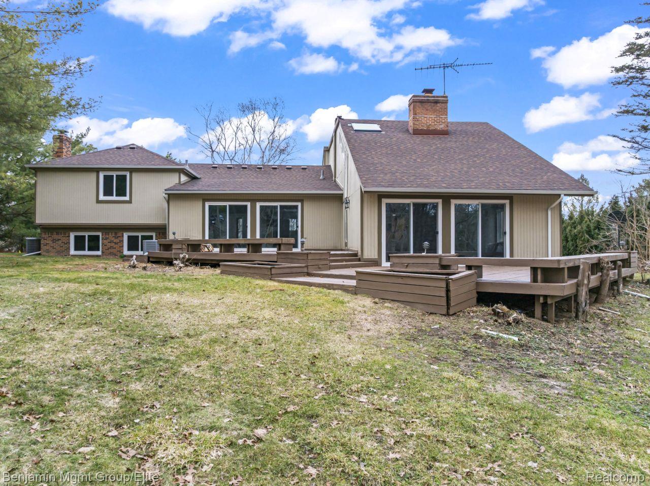5910 Cedar Knoll Drive