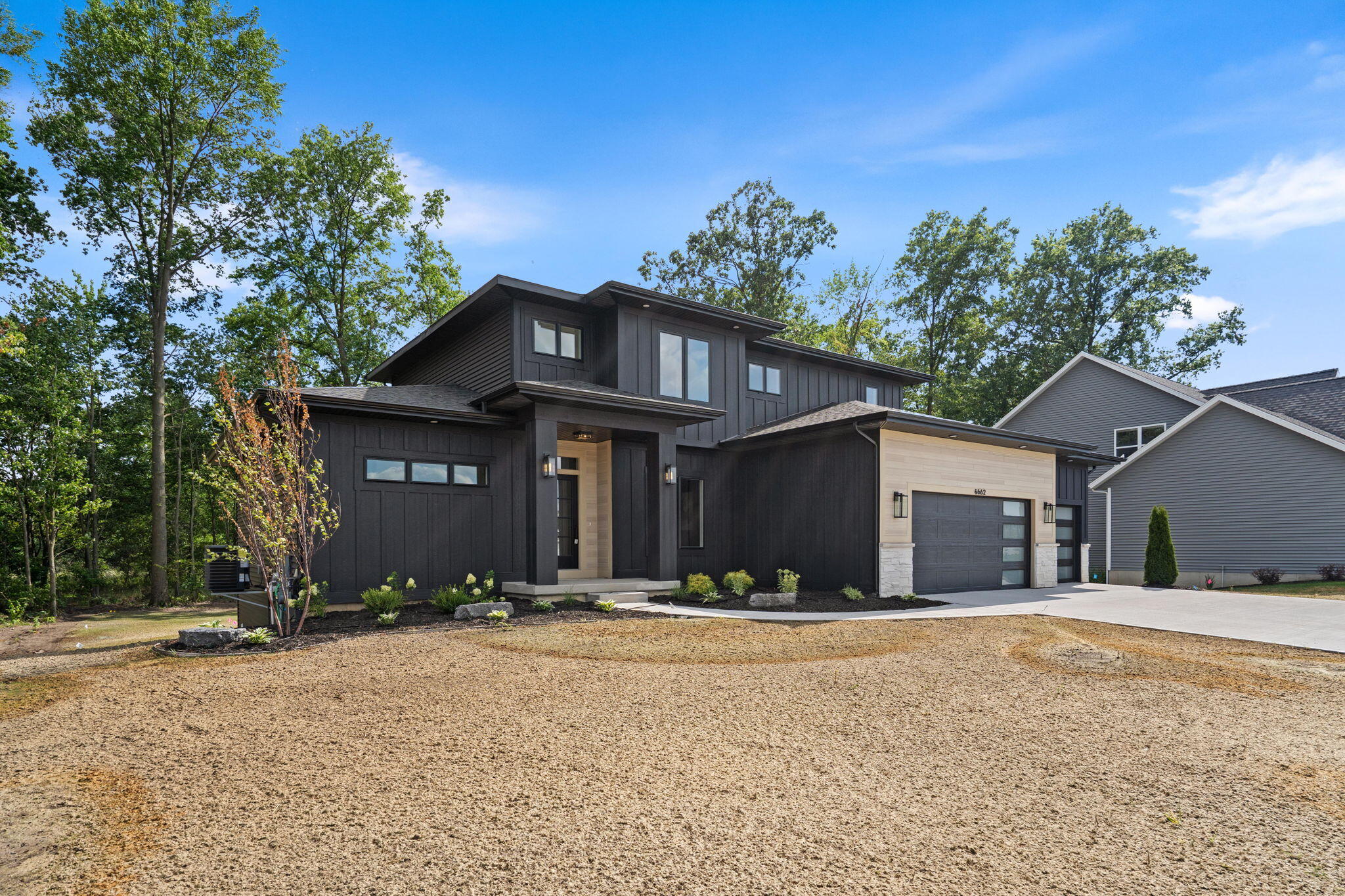 4662 Hidden Ridge Drive