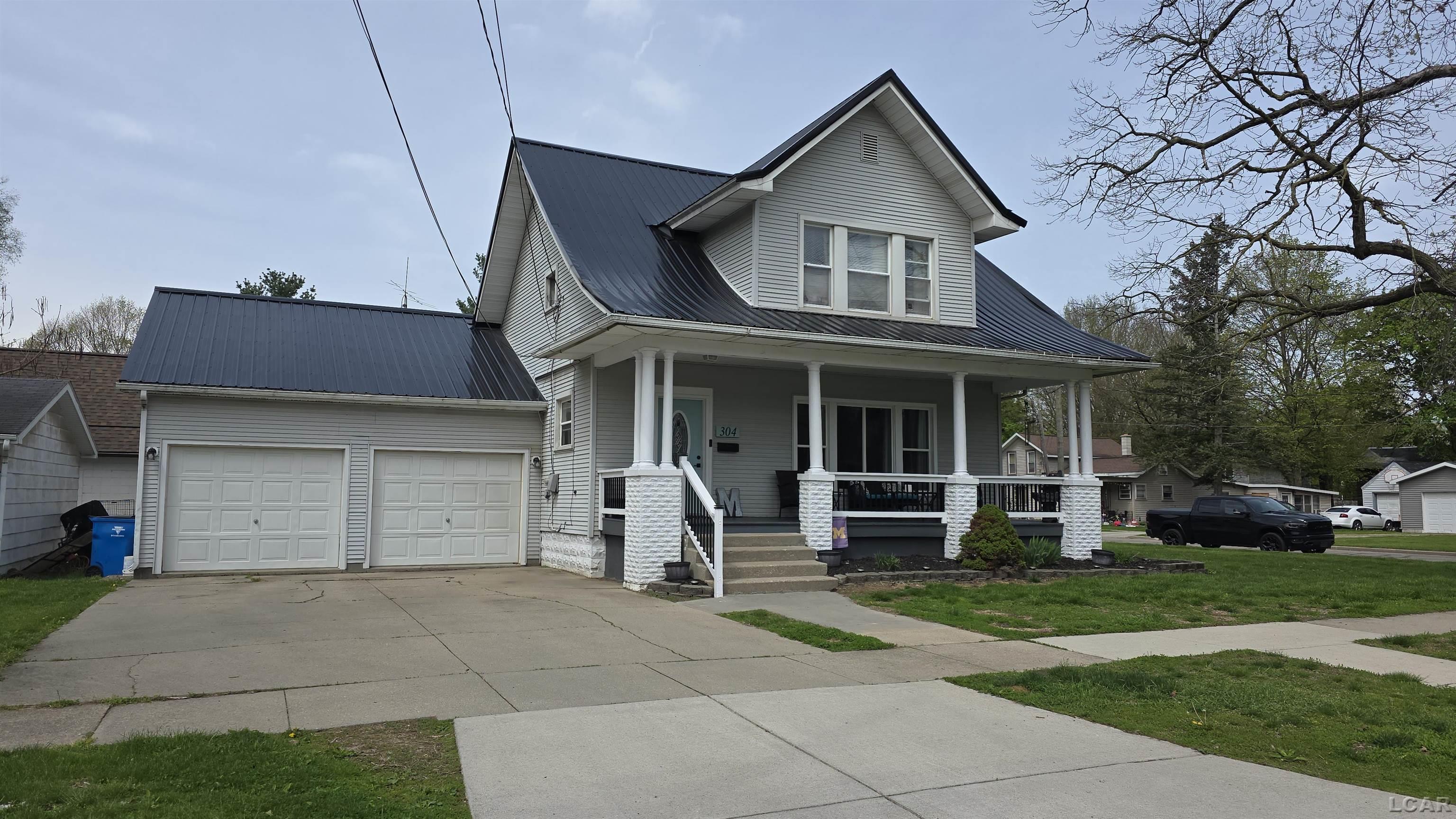 304 S East Street