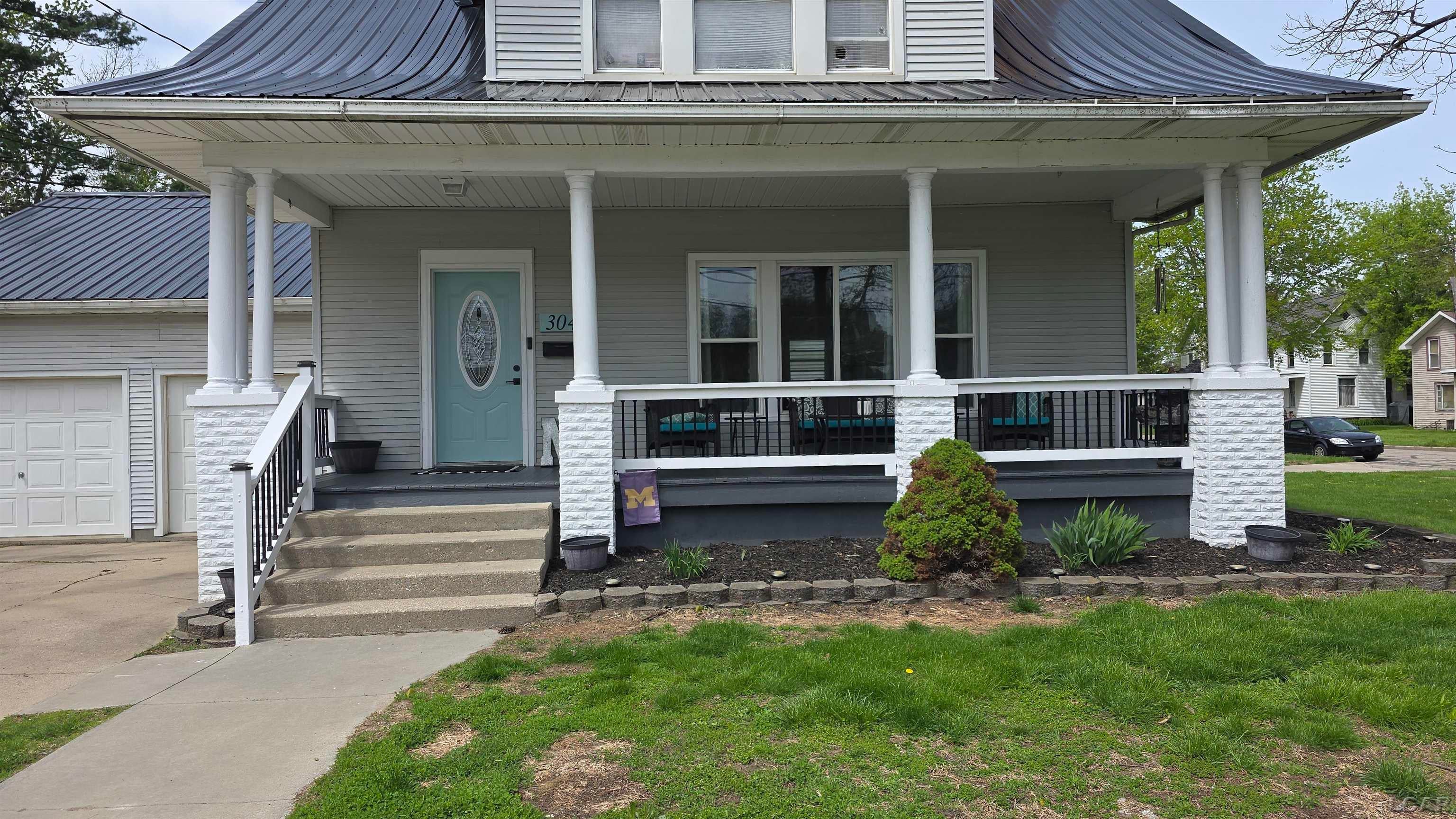 304 S East Street
