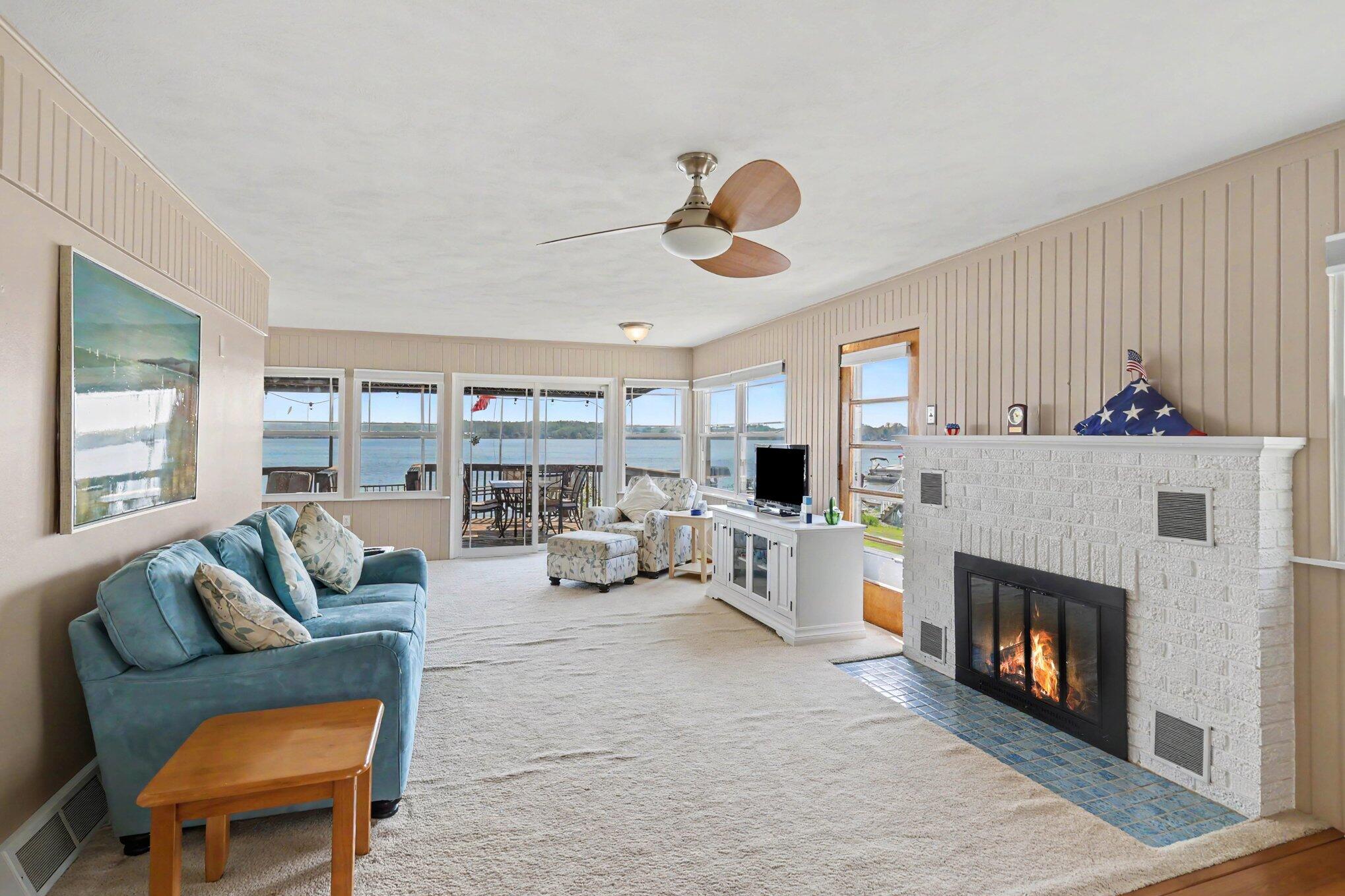 1680 Round Lake Highway