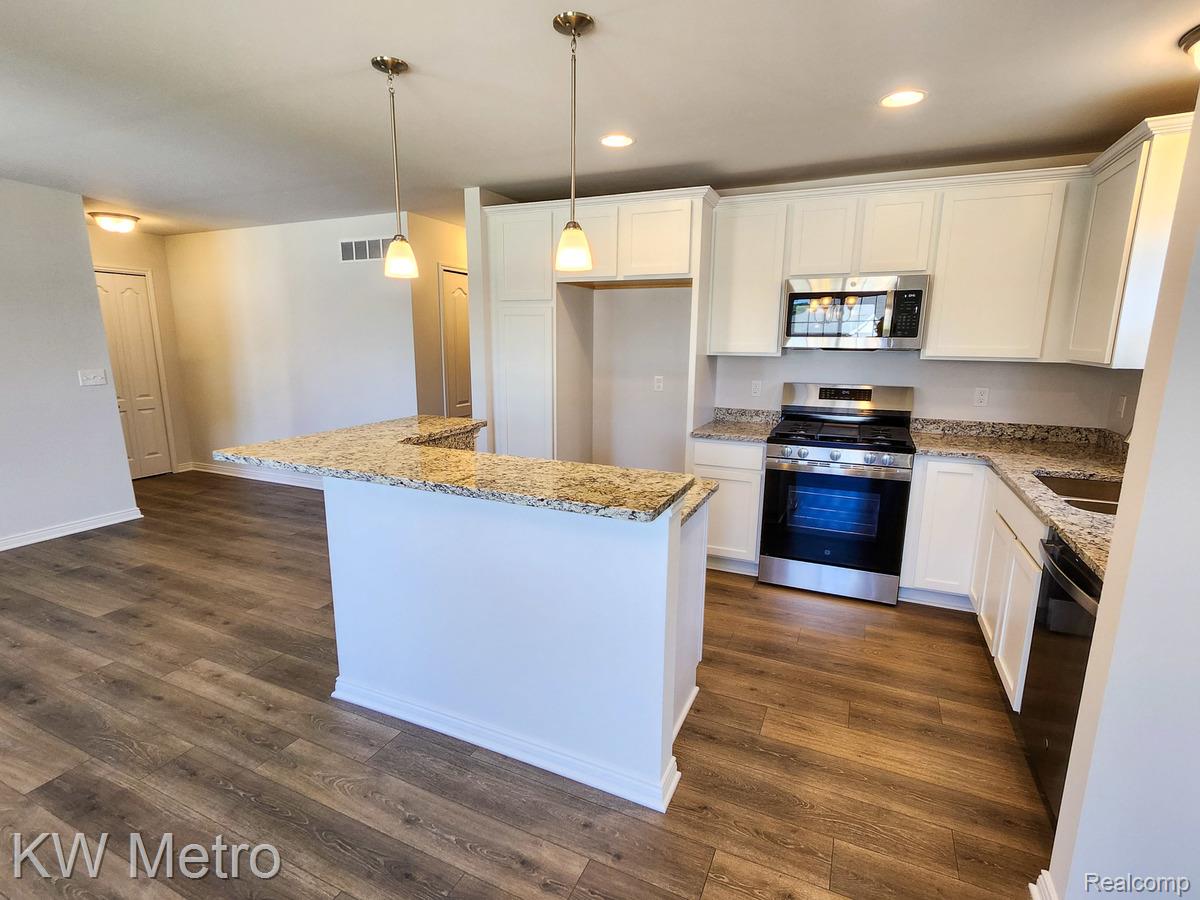172 Whispering Pines Dr.