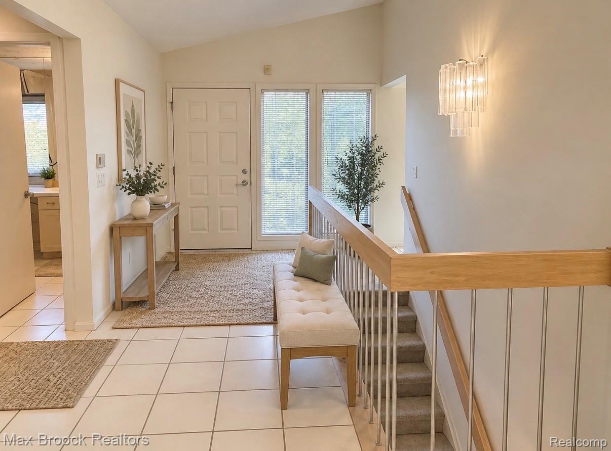 5663 Hillcrest Circle E 64