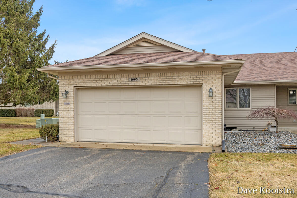 1005 Amber Ridge Drive SW