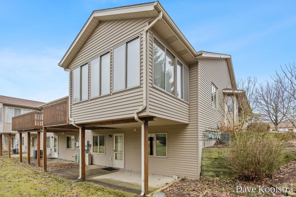 1005 Amber Ridge Drive SW