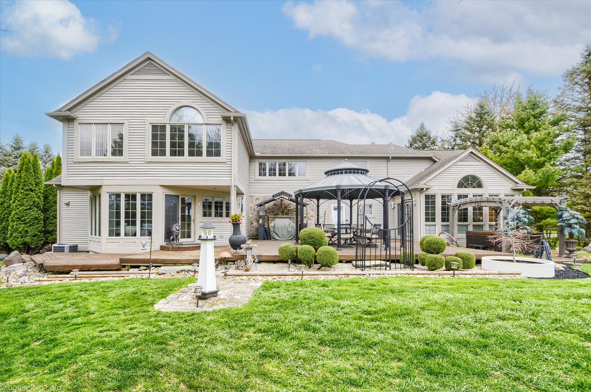 4964 NEWARK Road