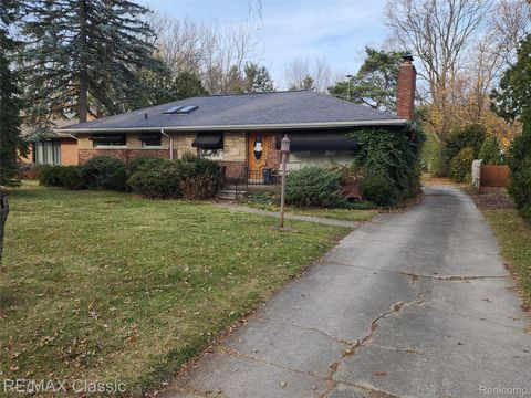 618 Mount Vernon Boulevard Royal Oak City MI 48073