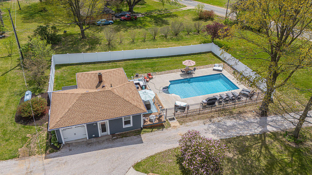 3361 S Pipestone Road