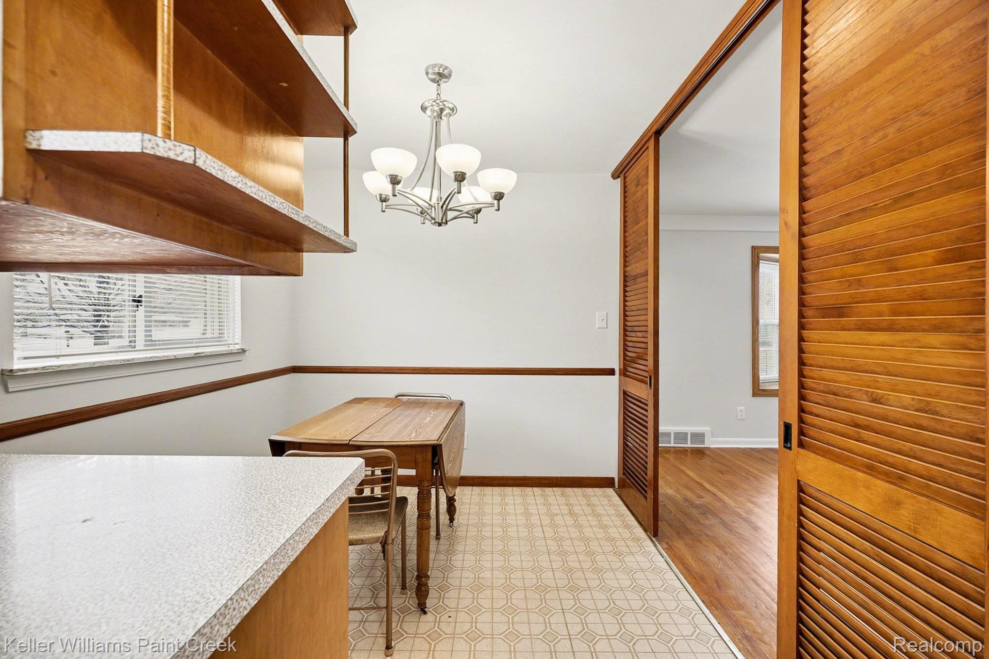 114 Knollwood Boulevard