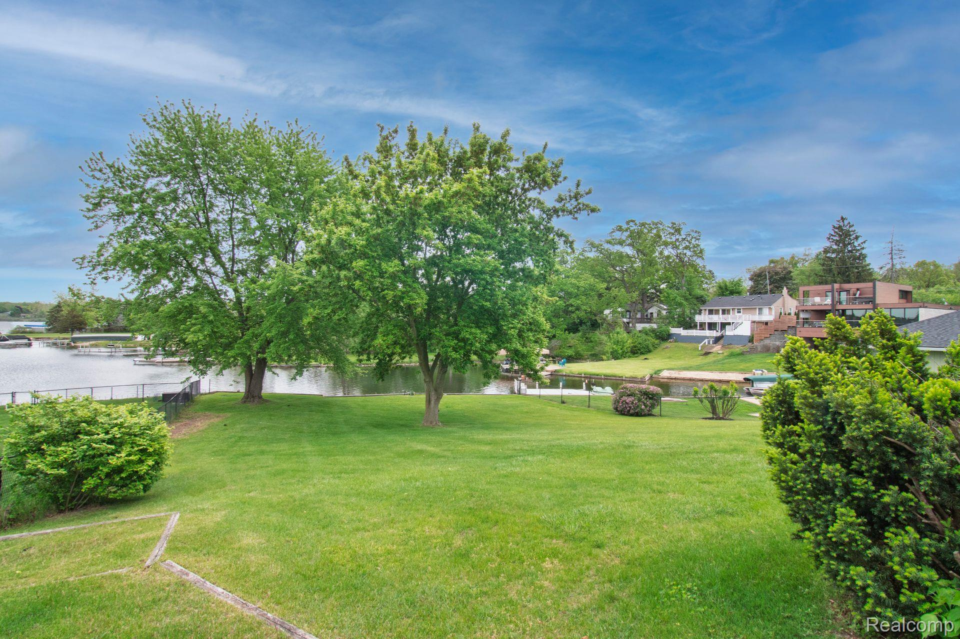 3266 Benstein Road