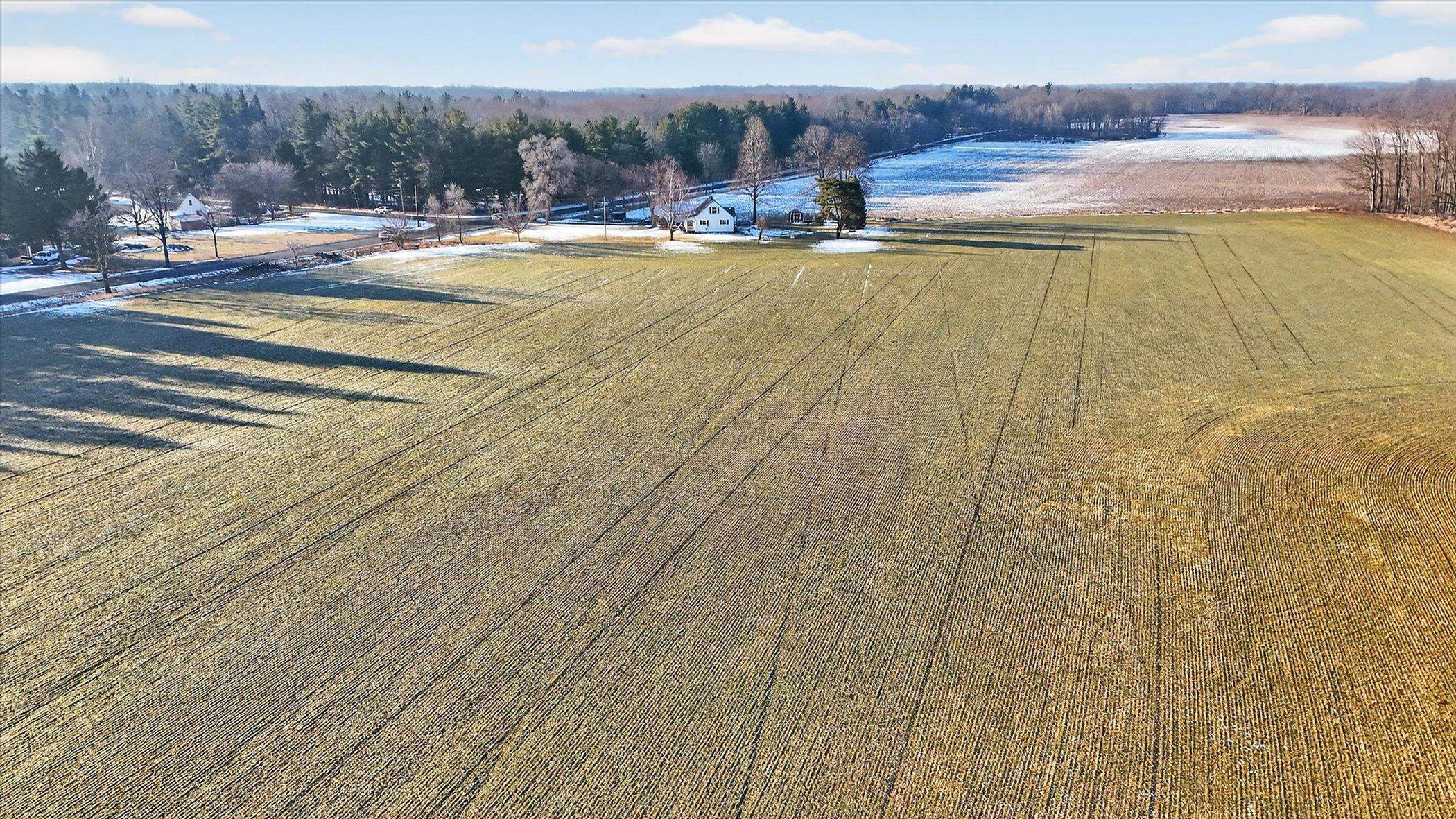 V/L E Round Lake Road