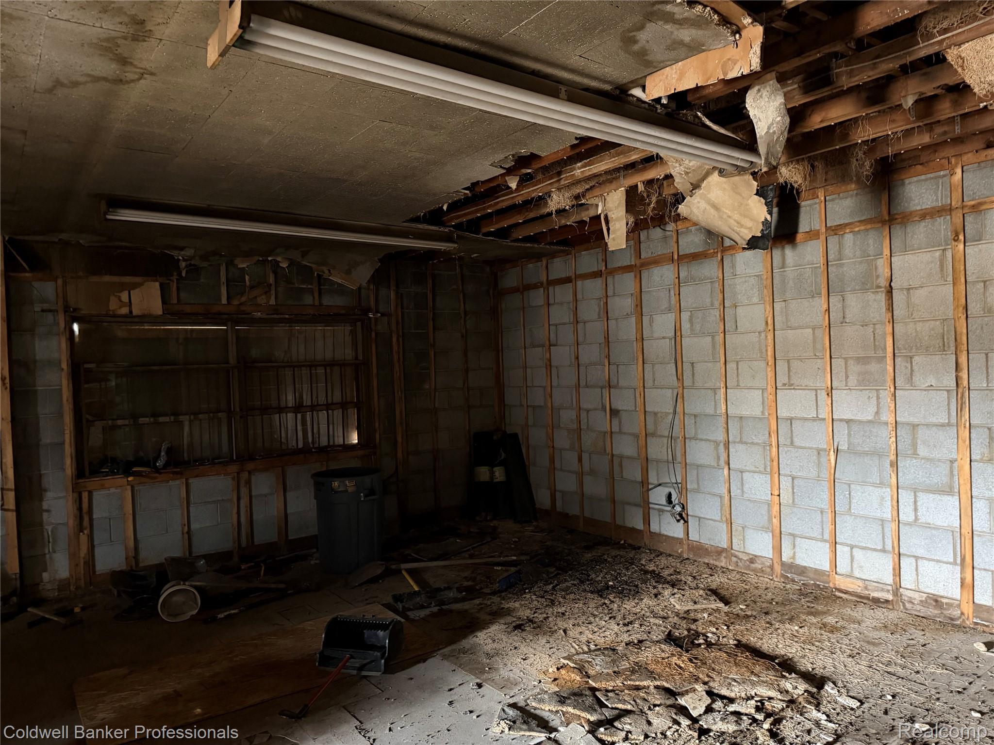 15026 Schaefer Highway